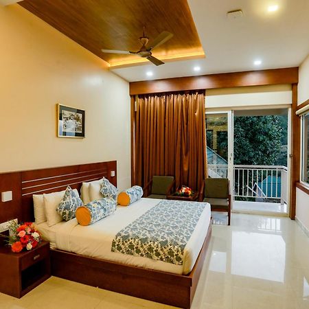 Hotel Aveda Munnar Mountains And Mist Exterior foto
