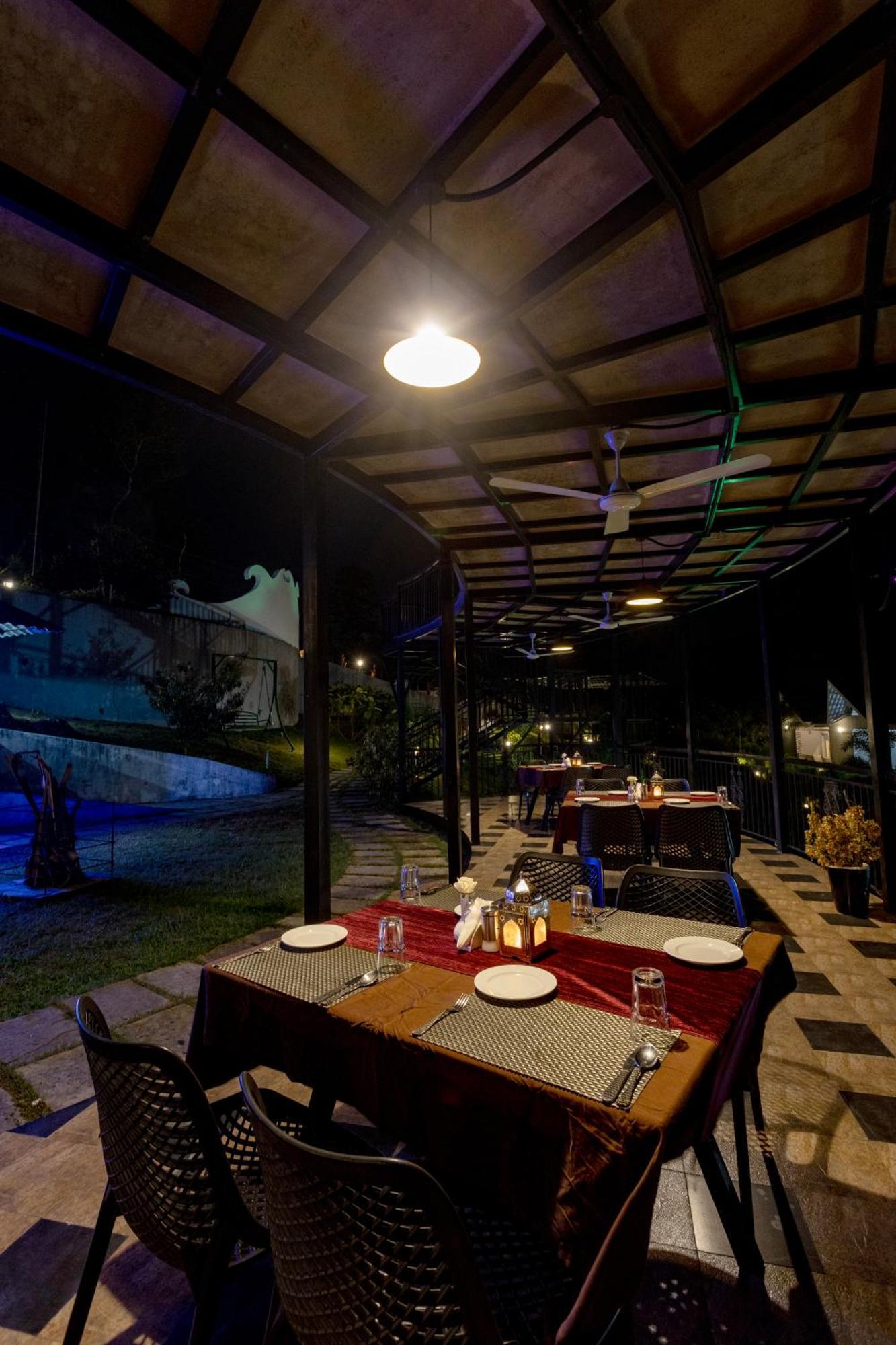 Hotel Aveda Munnar Mountains And Mist Exterior foto